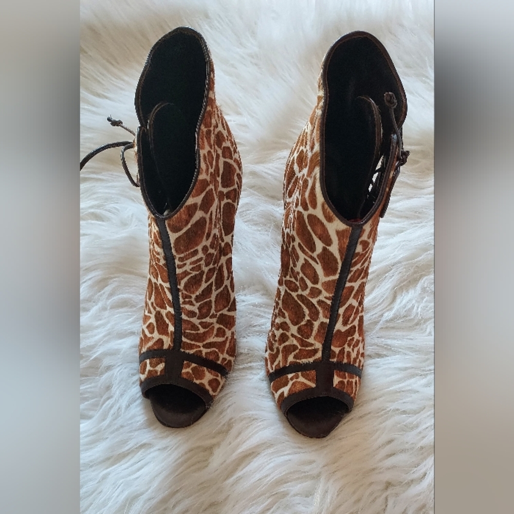 Manolo Blahnik Brown Animal Print Heeled Booties Sz-41/10